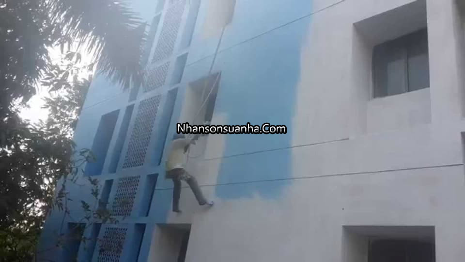 Đội thợ sơn nhà, thợ sơn tường chuyên nghiệp tại Hà Nội